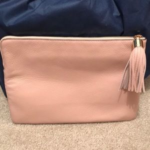 NWT Lg Blush Leather GILI Haloguard Zipper Pouch